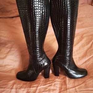 John Fluevog Size 10 black Ivanka  leather boots